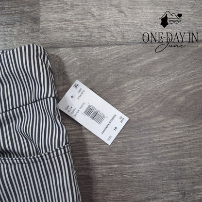 Southern Lady Pull On Cropped Pants Size 10