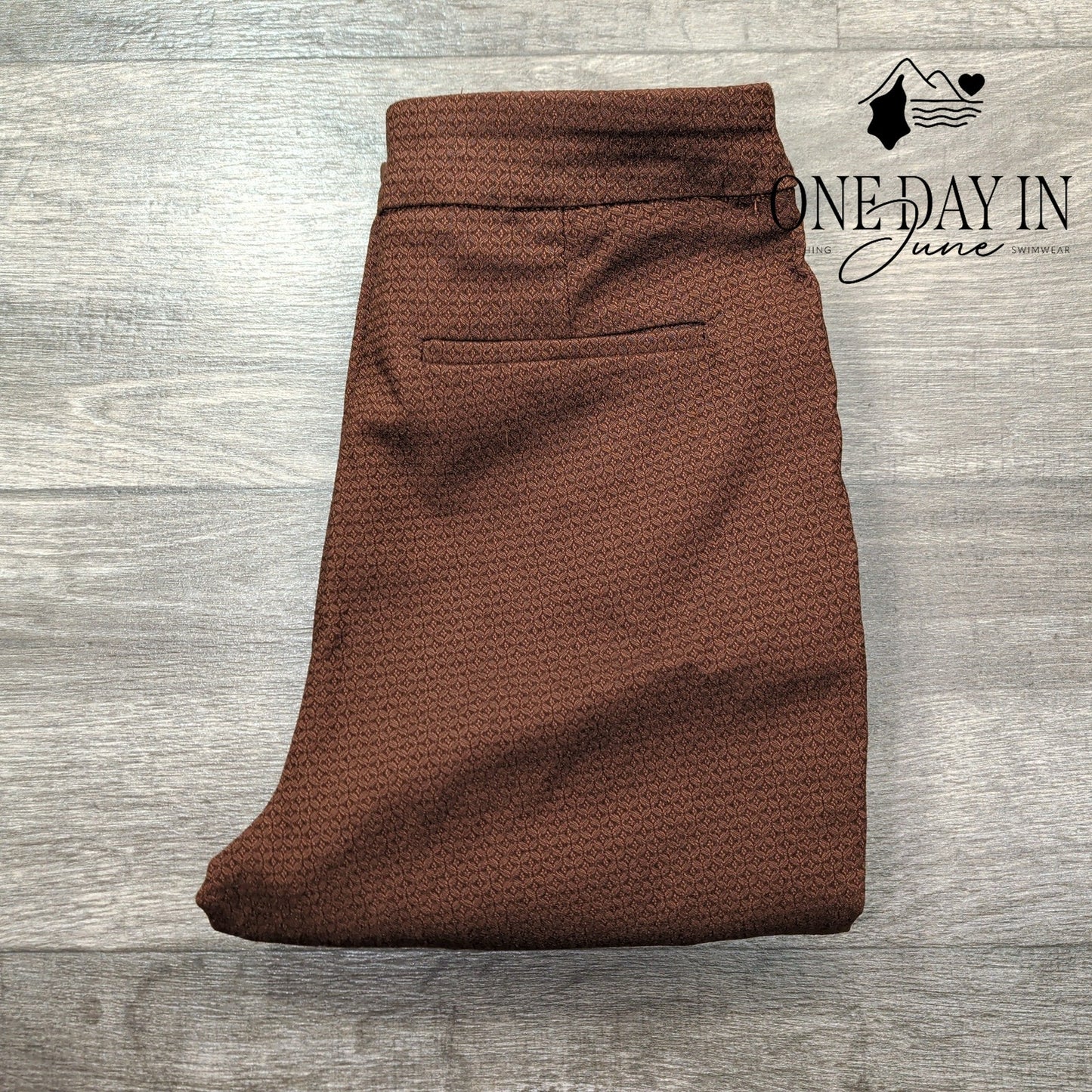 Crown & Ivy Pull On Fashion Pants Size 6