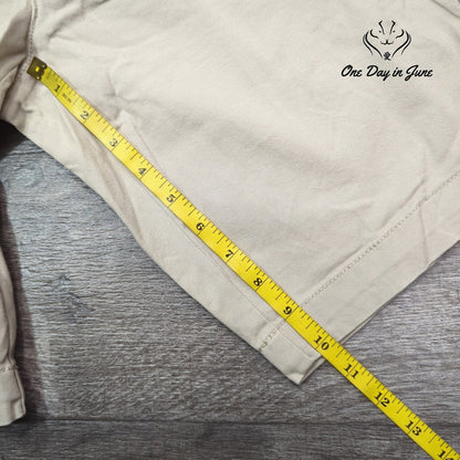 Arizona Jean Co. Juniors Bermuda Shorts Khaki Beige Chino NWT Size 11