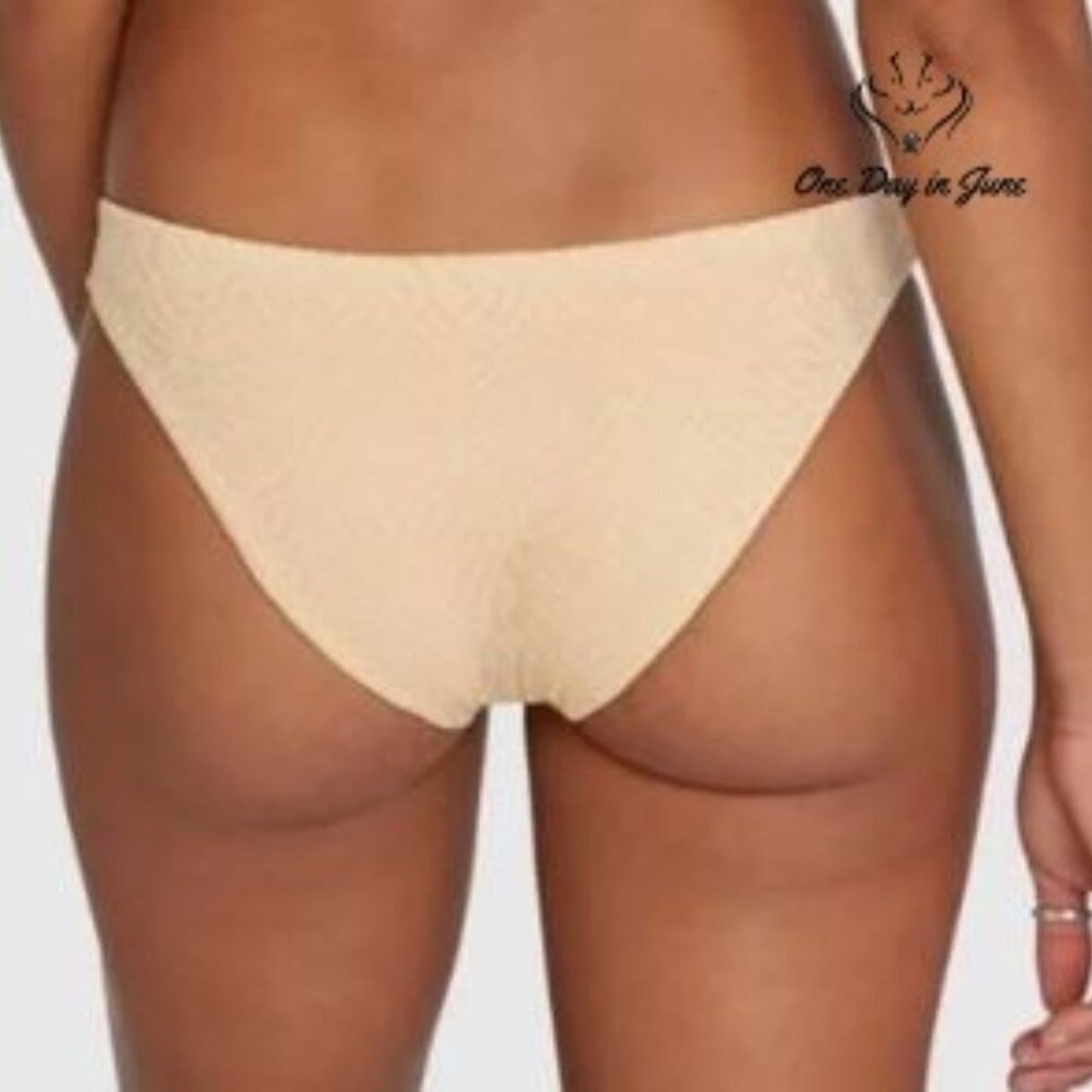 RVCA Run Wild Bikini Bottom Apricot Low Rise Medium NWT $52 Size XS