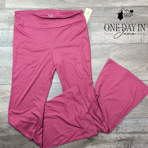 No Boundaries Ribbed Flare Leg Pants Size L