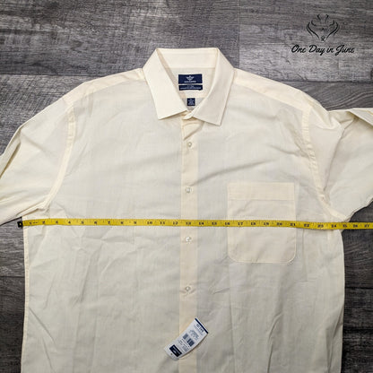 Dockers Fitted Button Down Shirt Size 17/17.5 34/35