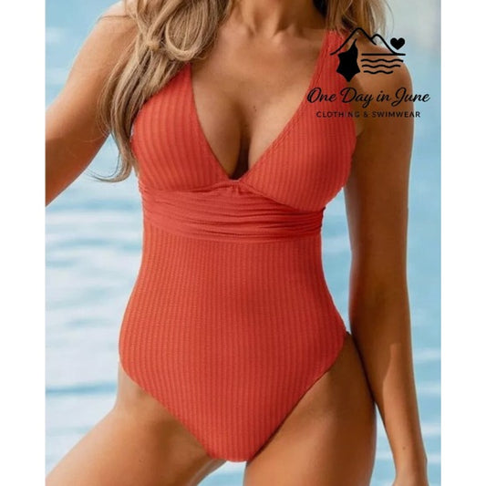 Cupshe Textured Twist Back One Piece Swimsuit Size S