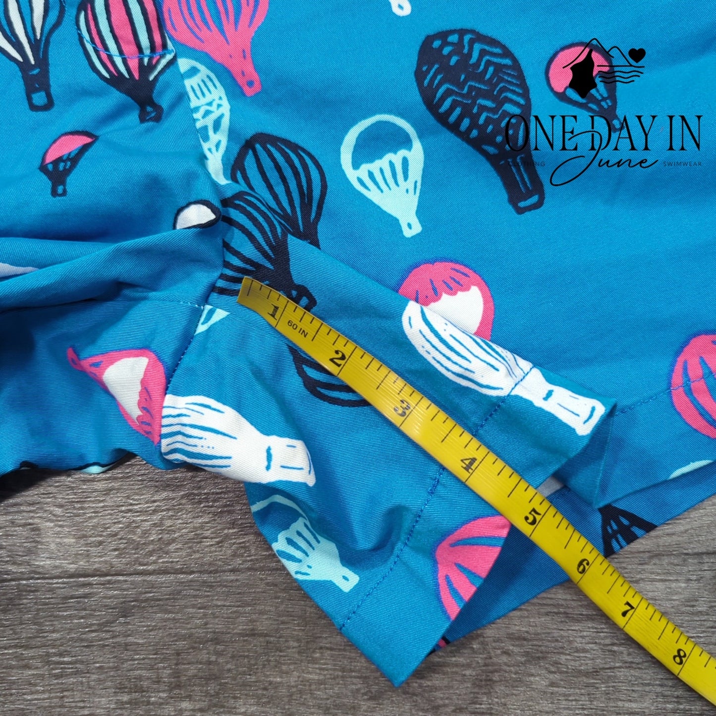 Crown & Ivy Flat Front Shorts Size 14