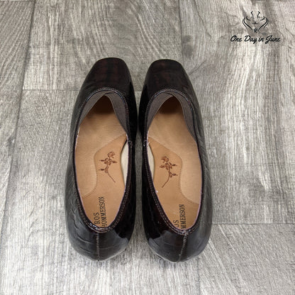 Ros Hommerson Patent Leather Shoes Size 6.5N