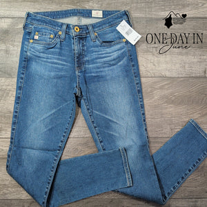 AG Adriano Goldschmied Straight Leg Jeans Medium Blue Wash NWT Size 4 (27)
