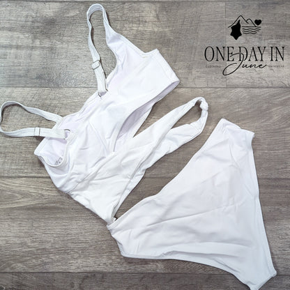 Lilosy Cut Out One Piece Swimsuit Size L