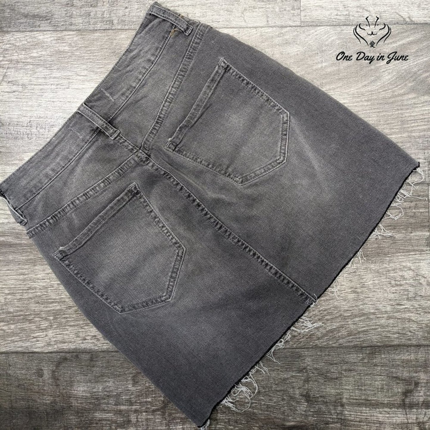 Pacsun Cutoff Denim Mini Skirt Size 24 (0)