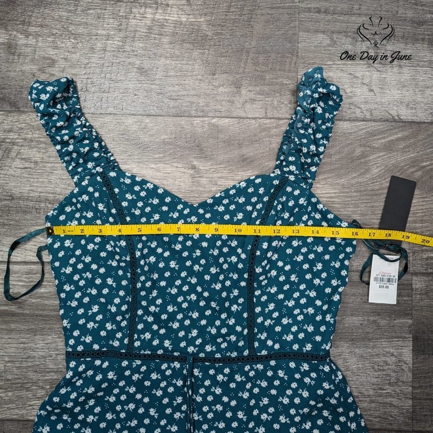 City Triangles Fit & Flare Lined Dress Size M