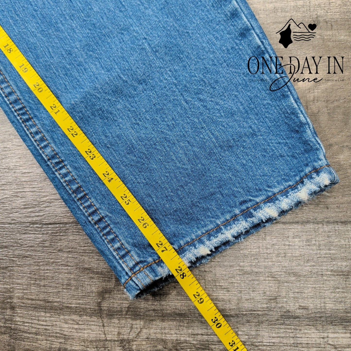 Ariat Ultra High Rise Tomboy Straight Jeans Size 8 (29)