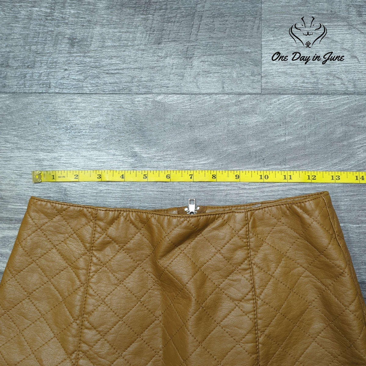 Forever 21 Quilted Faux Leather Mini Skirt Camel Tan Brown Size S