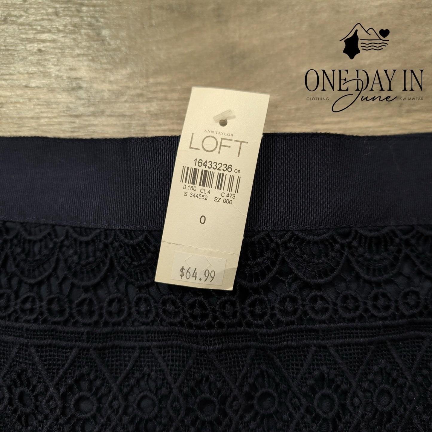 Loft Crotchet Mini Skirt Size 0