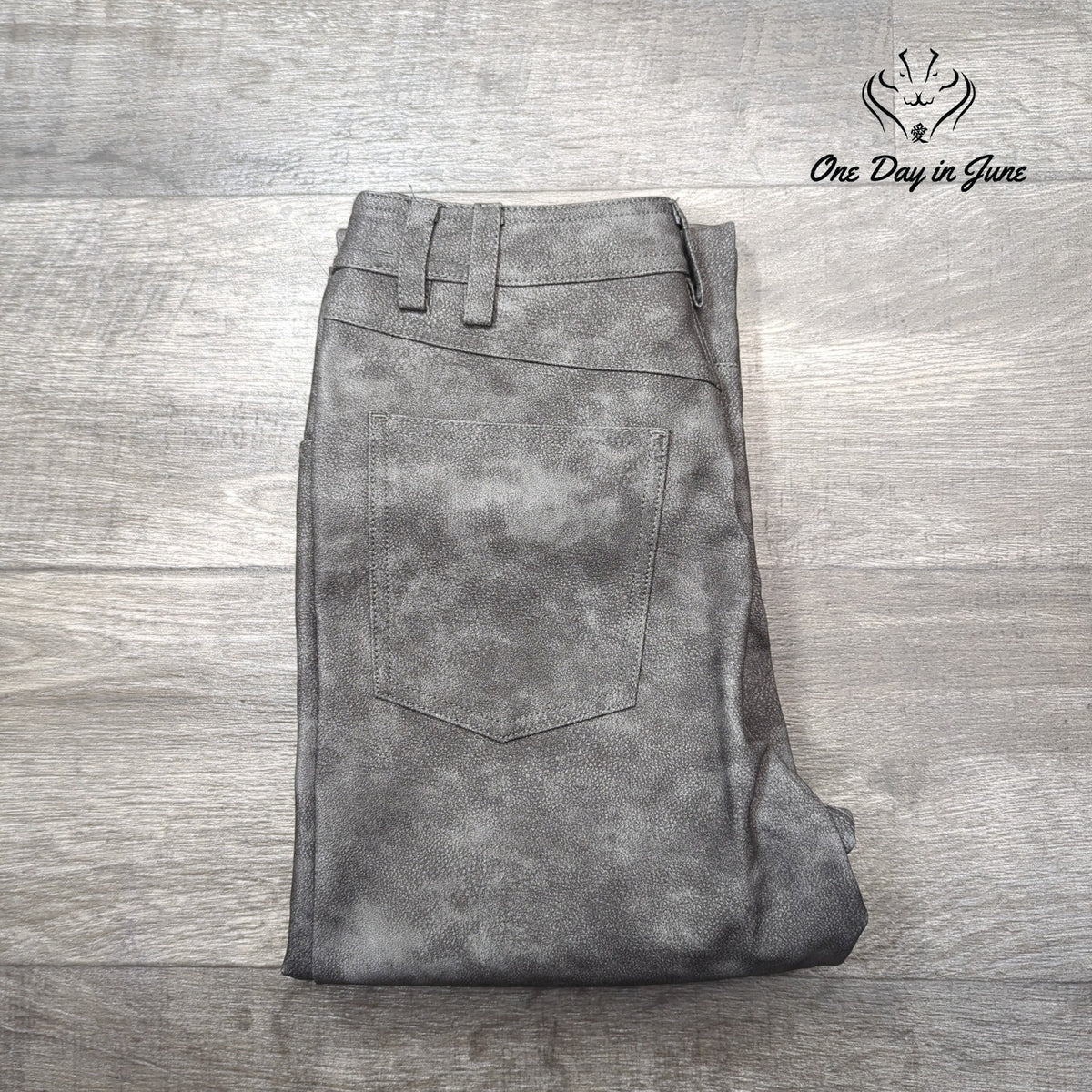 Topshop Faux Leather Straight Leg Pants Gray Washed High Rise Size 8