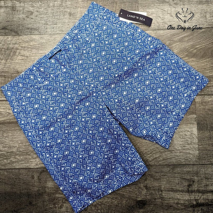 Land' N Sea Chino Shorts Size 4