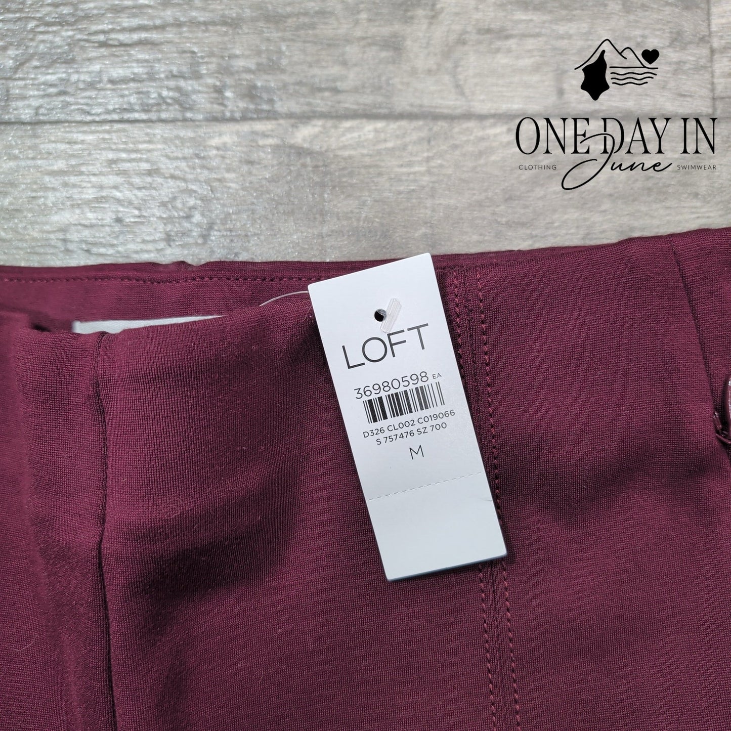 Loft High Waist Slim Fit Pants Size M