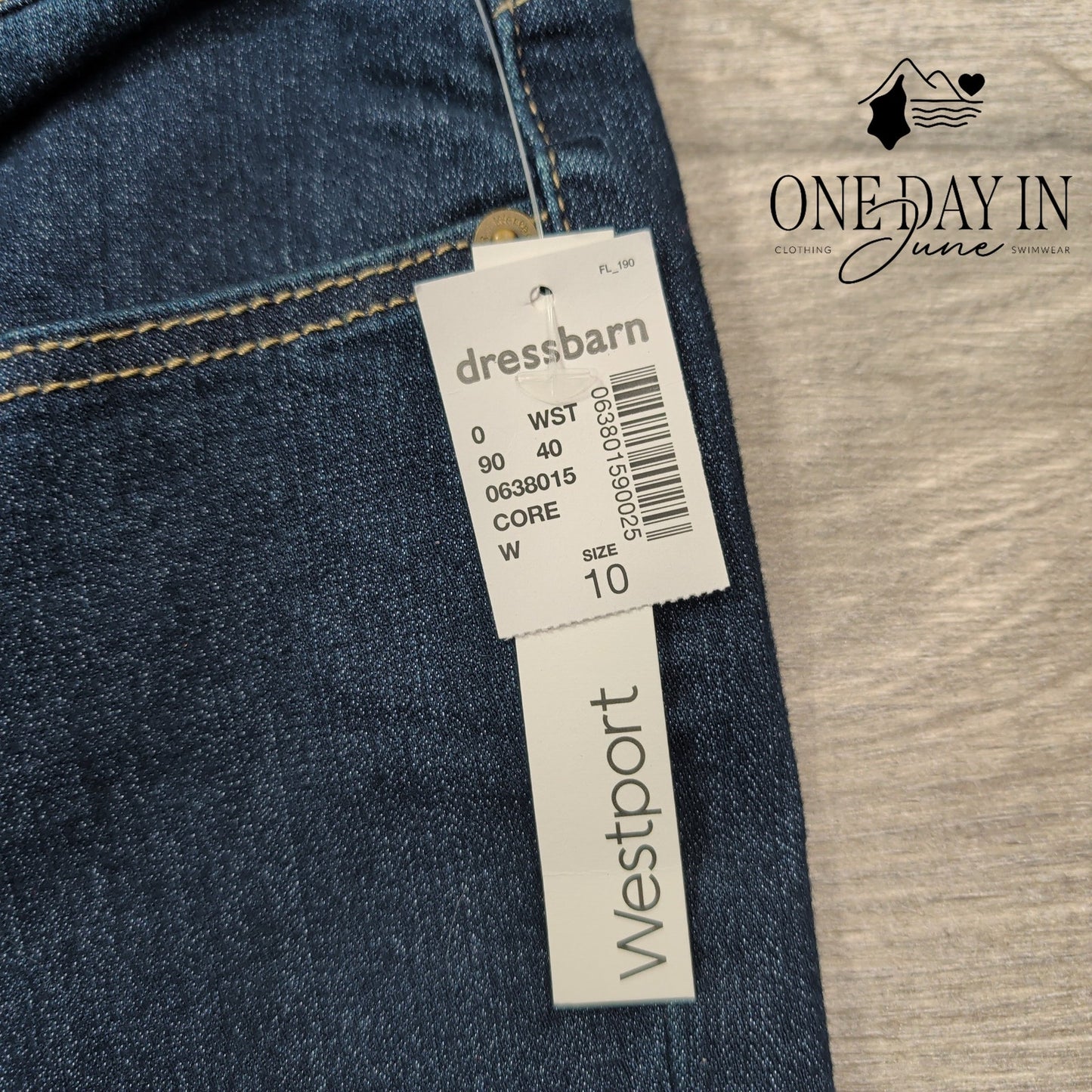 Westport Classic Fit Jeans Dark Wash High Rise Straight Leg NWT Size 10