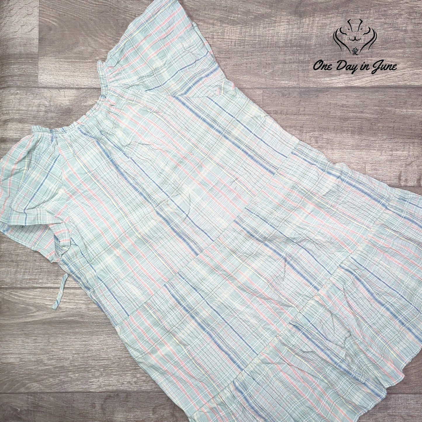 Loft Short Sleeve Mini Dress Size LP