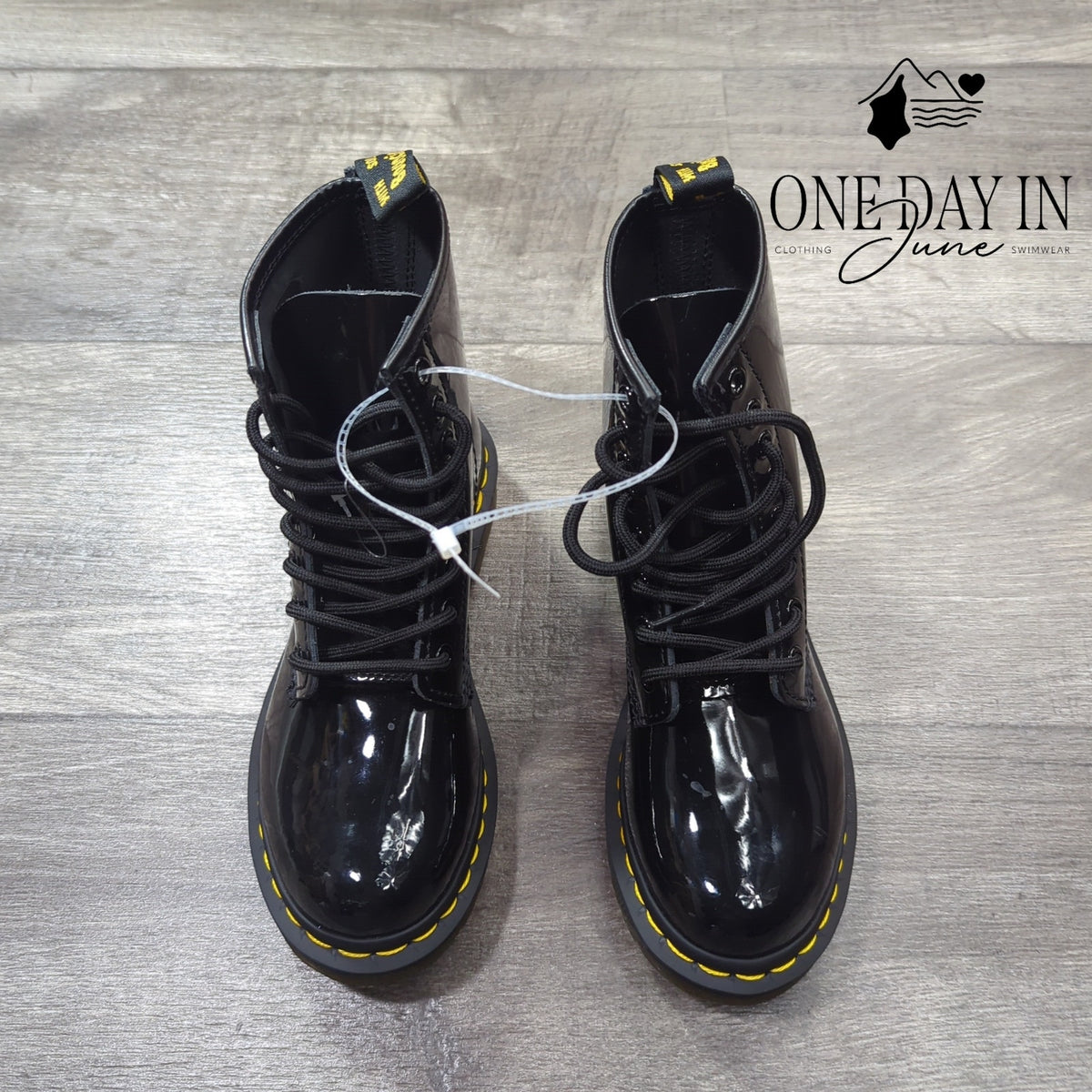 Dr. Martens 1460 Patent Lamper Leather Combat Boots Black NWT Size 5