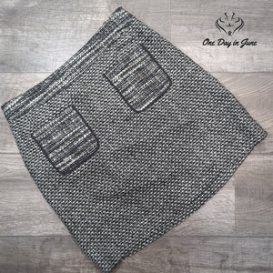 Loft Textured Tweed A-Line Mini Skirt Black White Patch Pockets Size 6