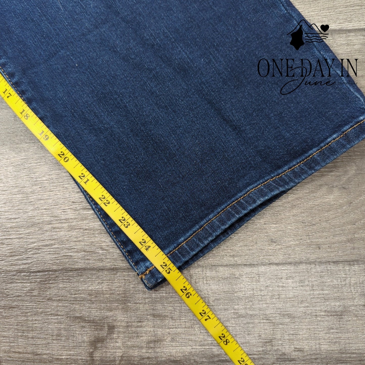 Banana Republic Boot Cut Crop Jeans Size 20