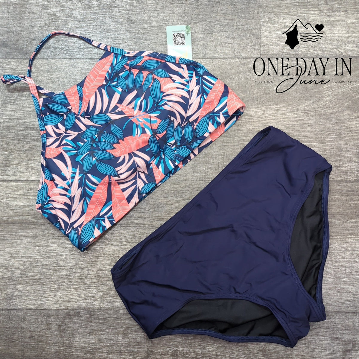 Charmo High Neck Tropical Leaf Bikini Swimsuit Navy NWT UPF 50+ Size M