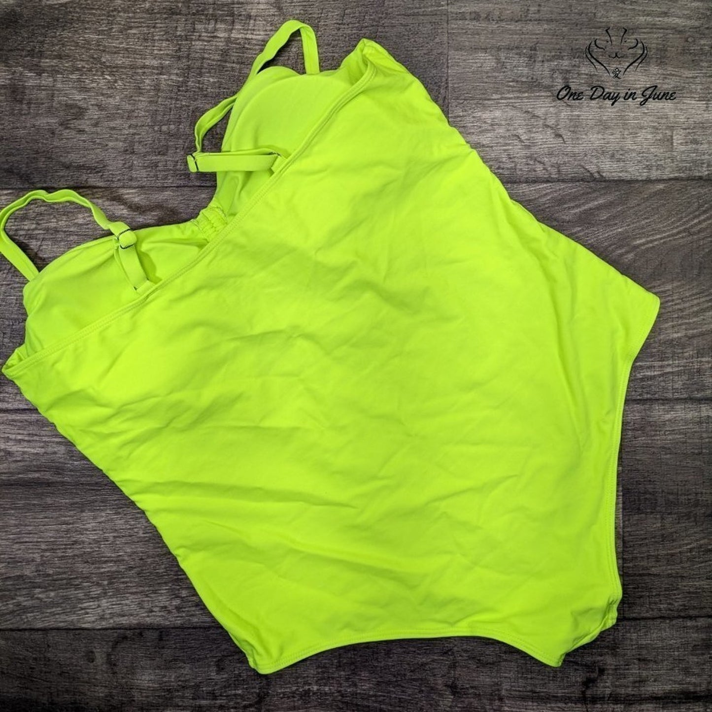 Firpearl Key Hole One Piece Swimsuit Size 4XL