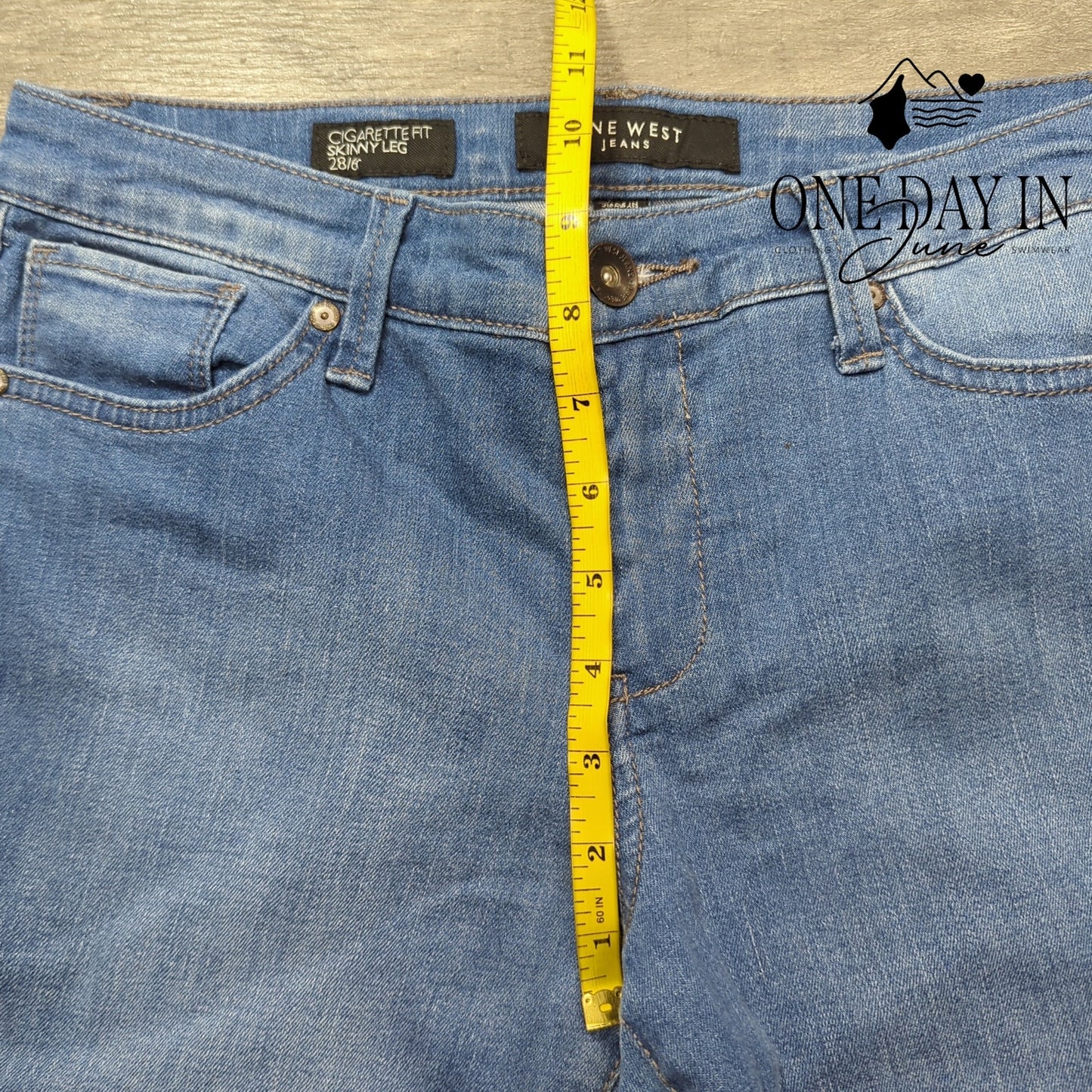 Nine West Cigarette Fit Skinny Leg Cropped Jeans Size 6