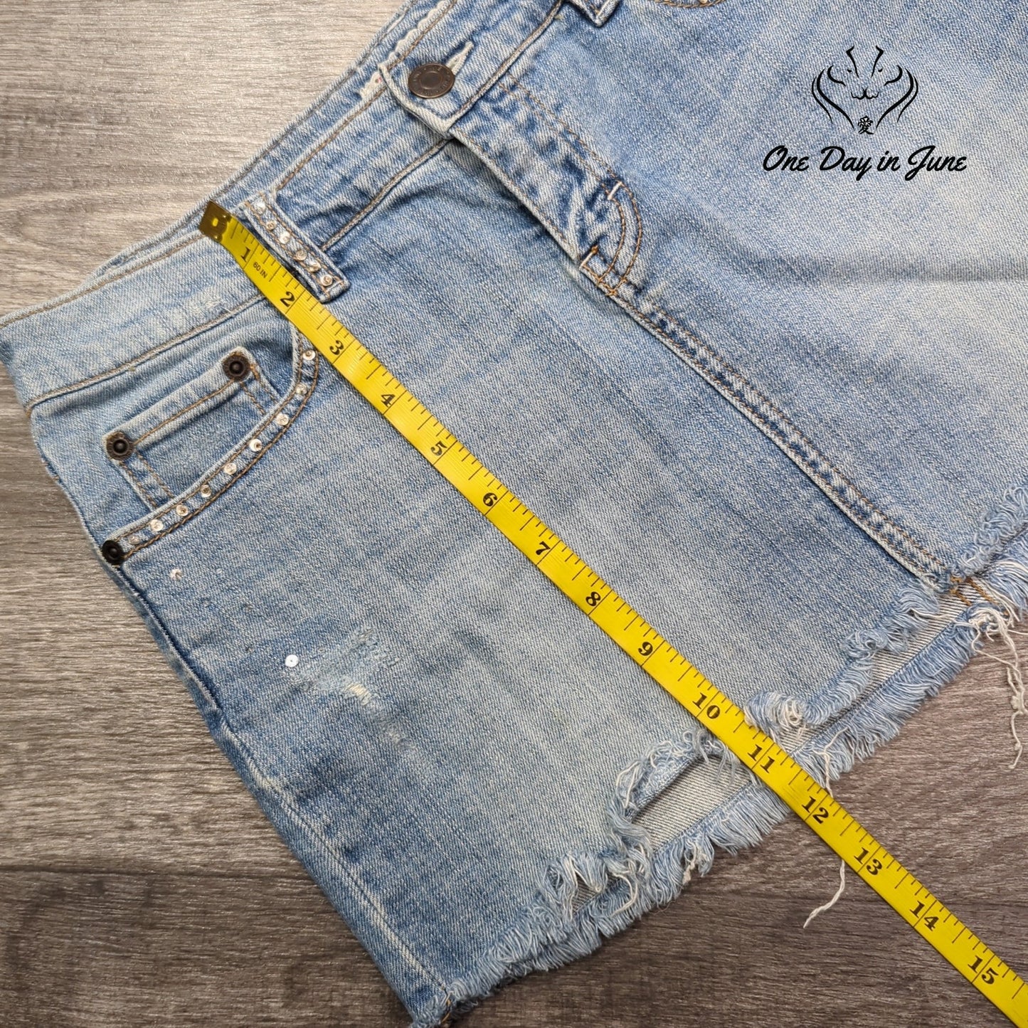 Forever 21 Denim Mini Skirt Size M