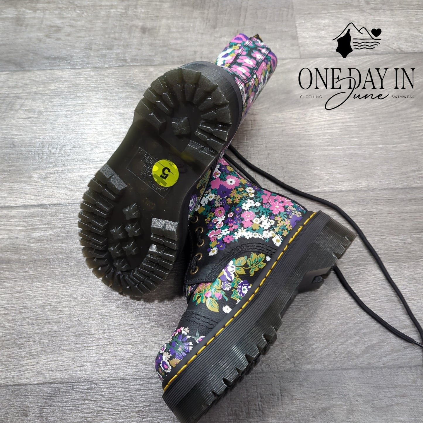 Dr. Martens Sinclair High Platform Boots Size 5