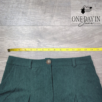 Kirious High Waist Corduroy Shorts Dark Green Size S