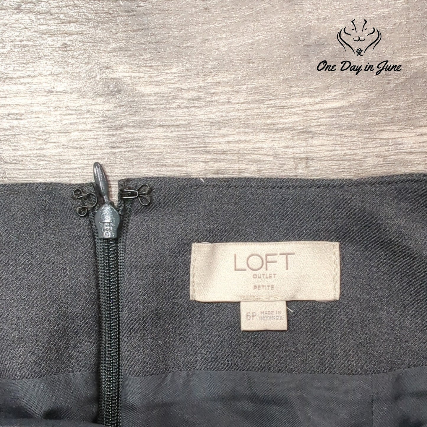 Loft Petite Wrap Mini Skirt Size 6P
