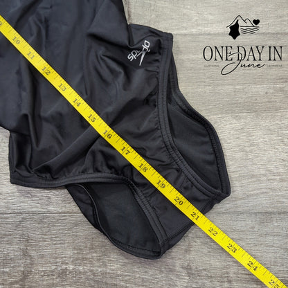 Speedo Sport Training One Piece Swimsuit Size 28 (M)