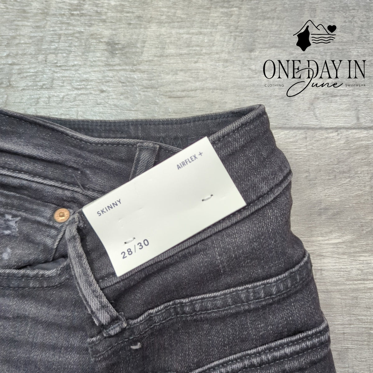 American Eagle Outfitters AirFlex+ Skinny Jeans Black Distressed NWT Size 28 (6)