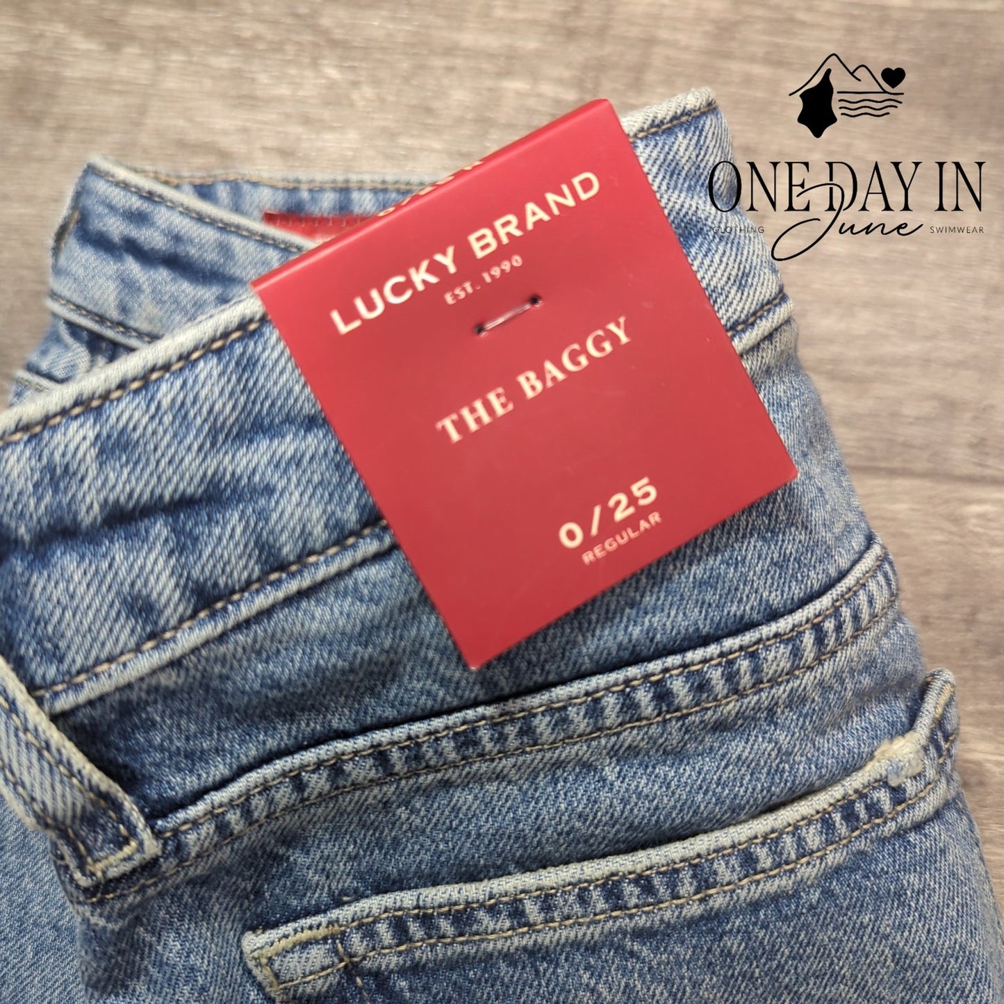 Lucky Brand The Baggy Bow Down Wash Jeans Size 0 (25)