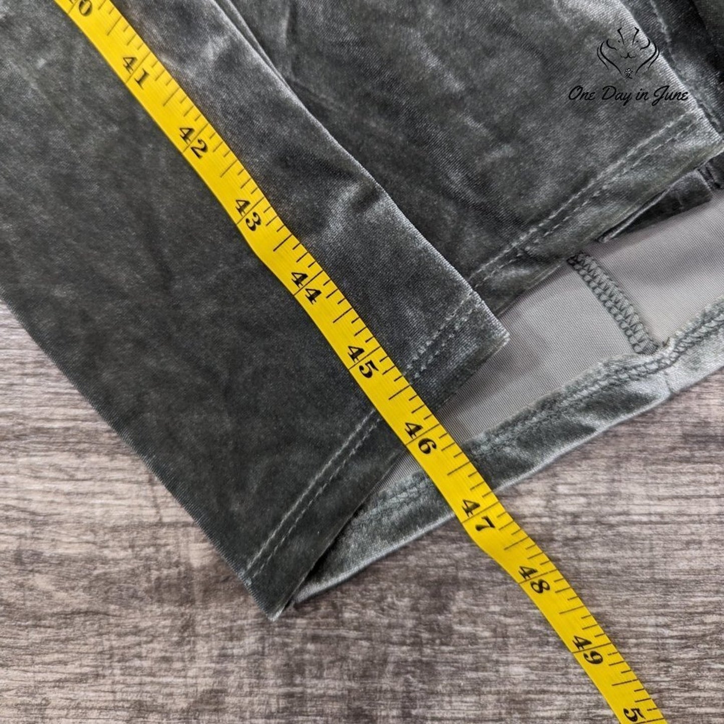 Forever 21 Velour Lace Up Back Maxi Dress Size M