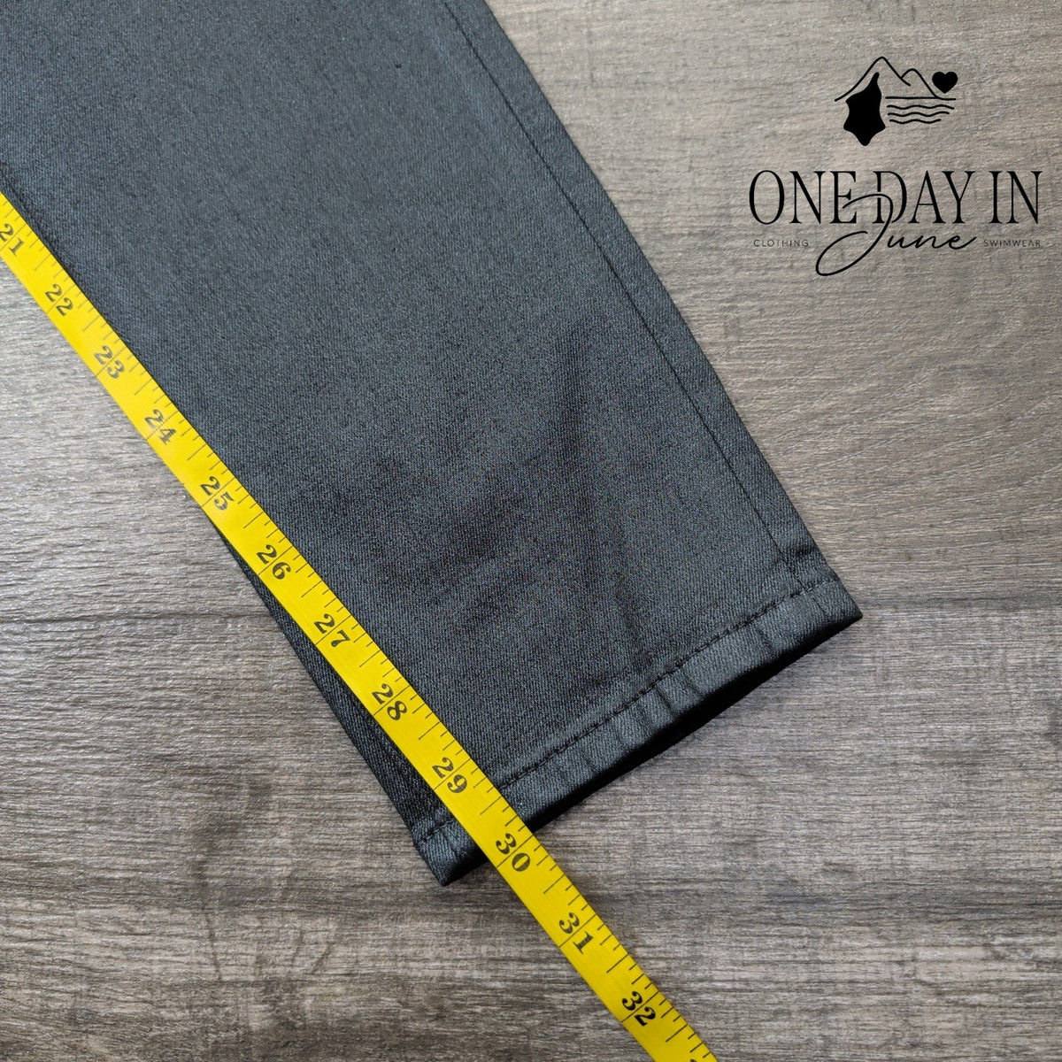 AG Adriano Goldschmied Farrah Skinny Ankle Jeans Gray NWT $215 Size 4 (27)