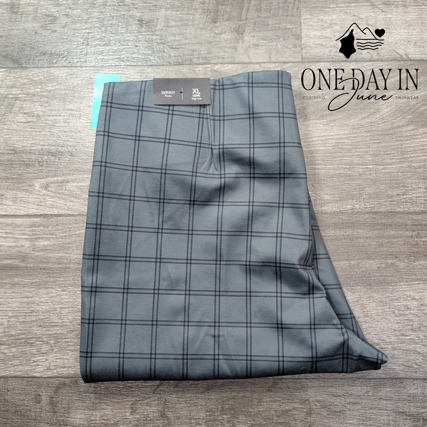 Maurices High Rise Skinny Ponte Pants Long Gray Black Plaid Pull On NWT Size XL