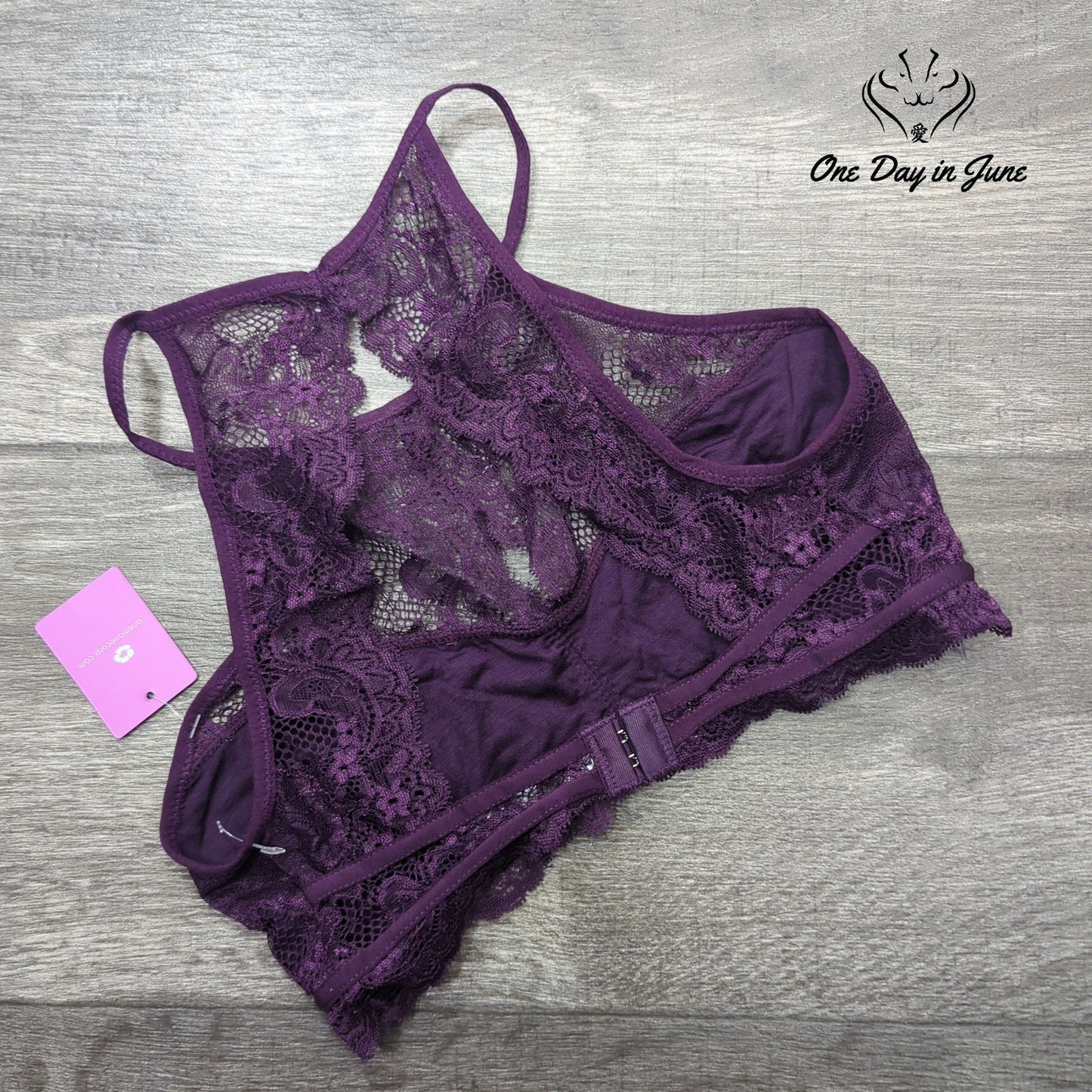 Anemone Lace Halter Bralette Deep Purple Scalloped Wireless NWT Size S/M