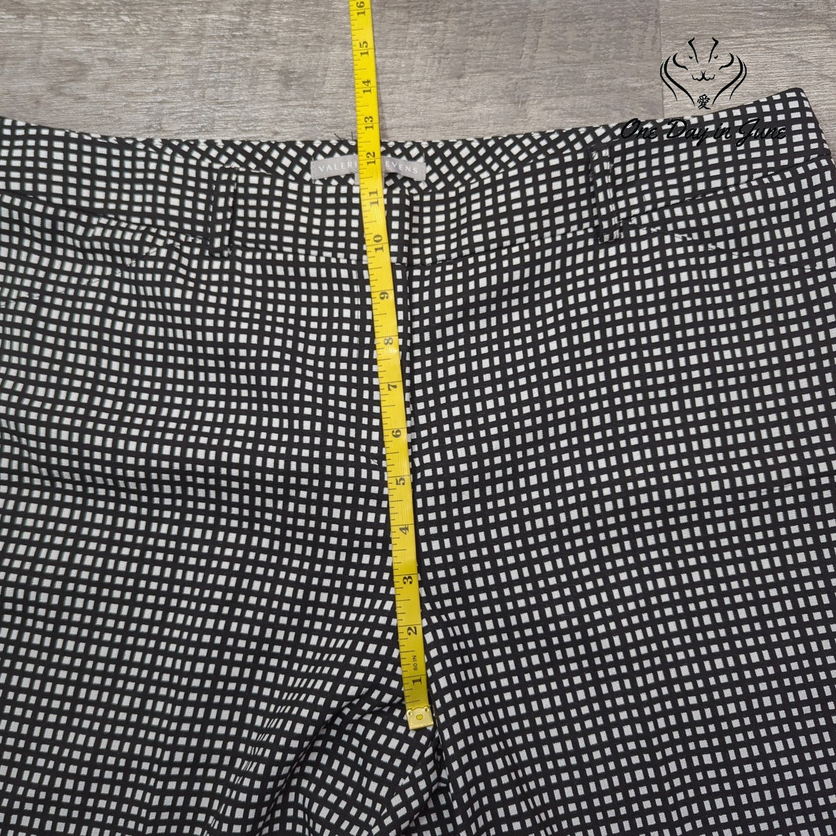 Valerie Stevens Straight Leg Dress Pants Black White Geometric NWT Size 16