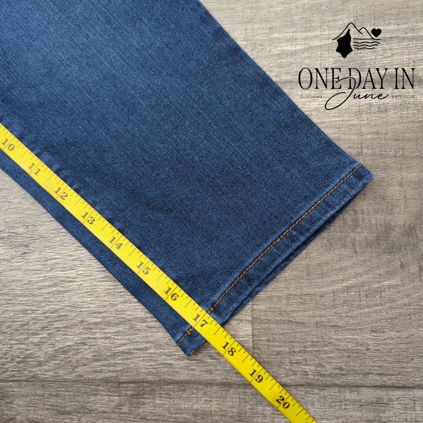 d.jeans High Waist Capri Jeans Size 6