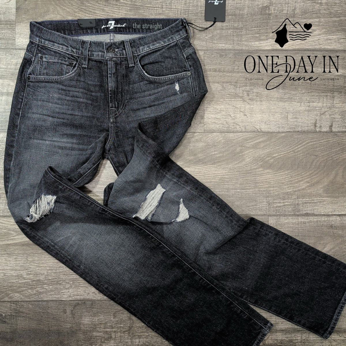 7 For All Mankind The Straight Jeans Black Distressed Straight NWT Size 28X34