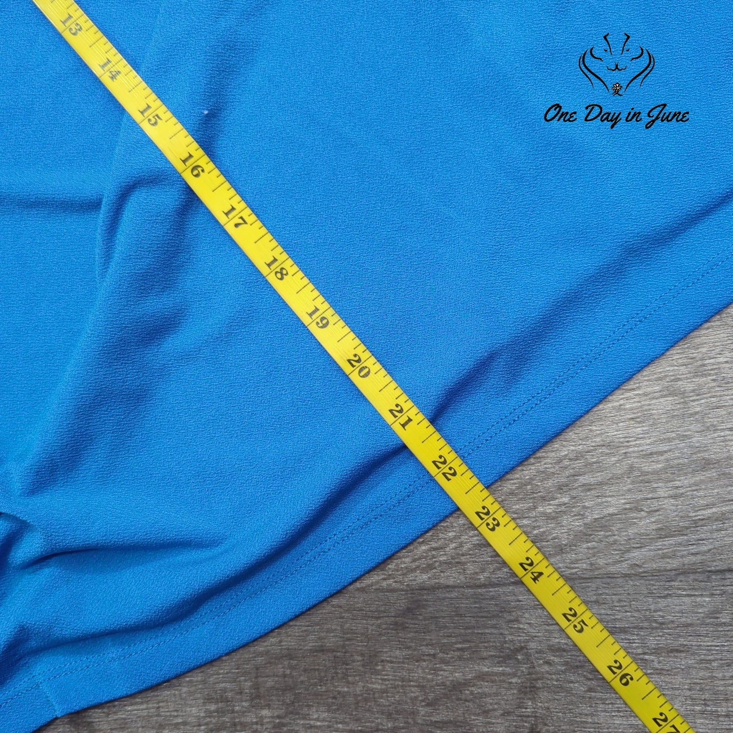 Liz Claiborne Short Sleeve Top Size M