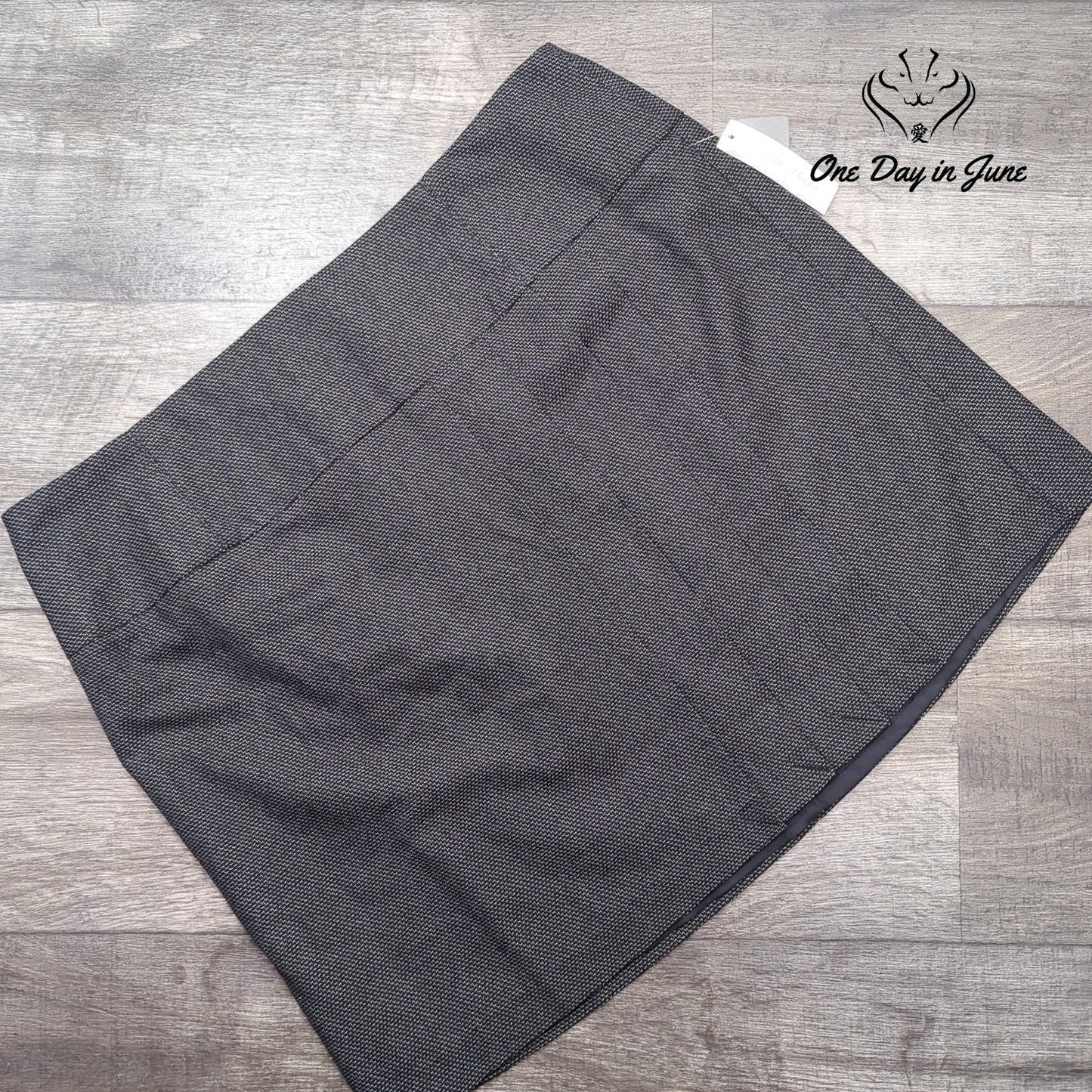 In Moda Pleated Mini Skirt Size 14