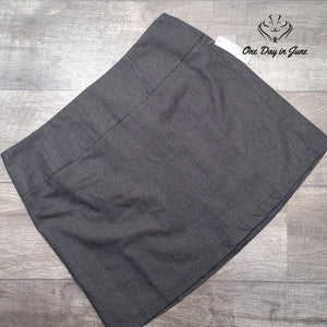 In Moda Pleated Mini Skirt Size 14