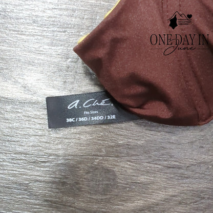 A.Che Underwire Halter Tie Back Bikini Top Size M (38C, 36D, 34DD, 32E)