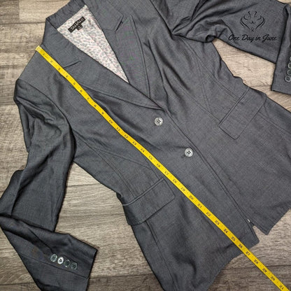 Tahari 2 Button Blazer Size 6