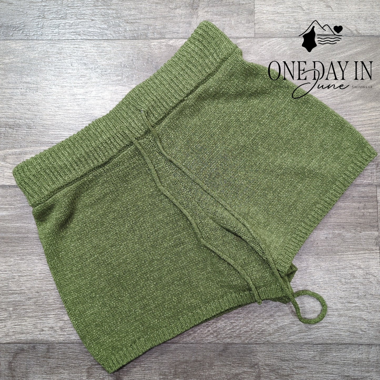 Sage Drawstring Knit Shorts Size S