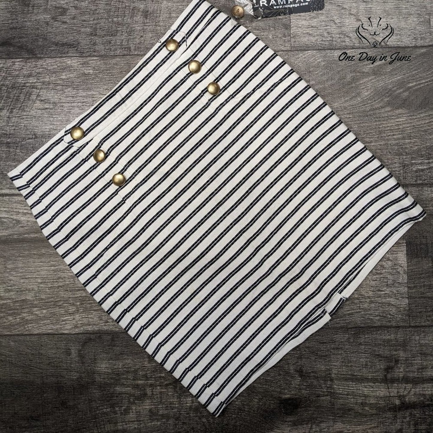 Rampage Juniors Striped Light Denim Skirt Size 5