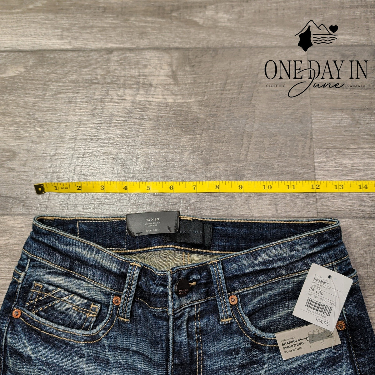 Buckle Black Fit No 53 Skinny Jeans Tacoma Mid Rise Stretch NWT Size 0 (24x30)