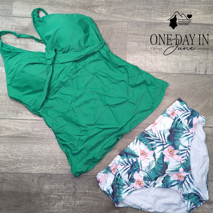 Yonique Plus Size Twist Front Tankini Swimsuit Size 20W